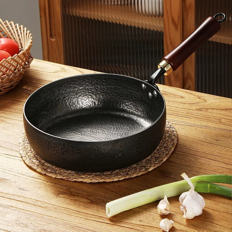 Hand Forged Iron Pan No Coatin - Baby Food With Iron บทวิจารณ์และราคา